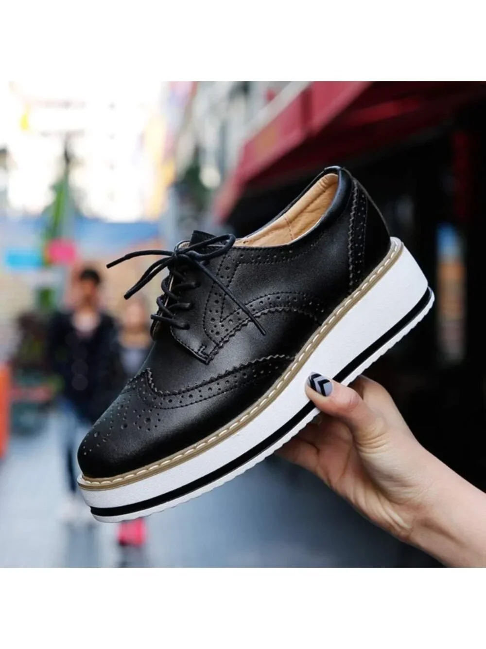 N/A women black